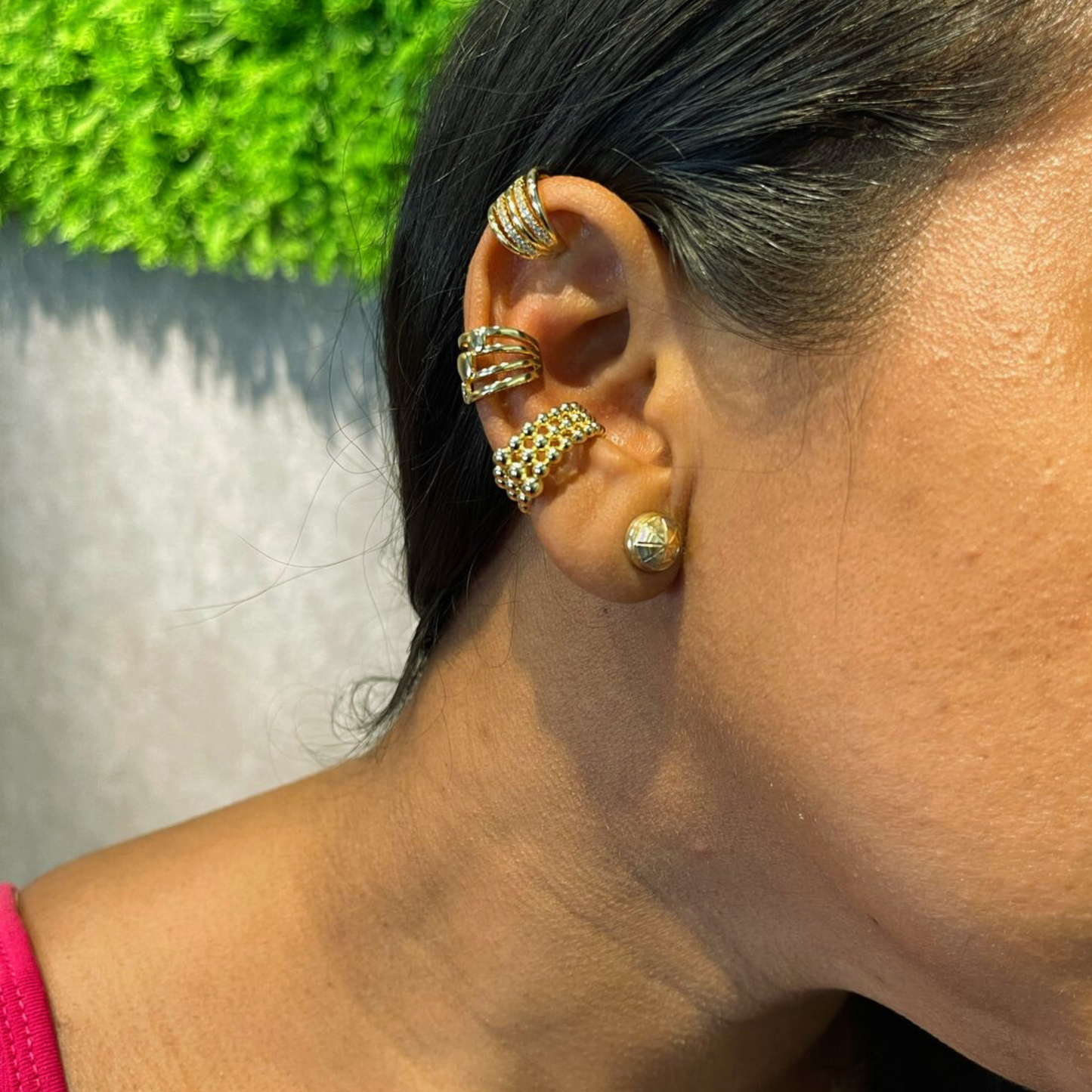 Ear cuff