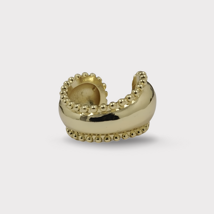 Ear cuff