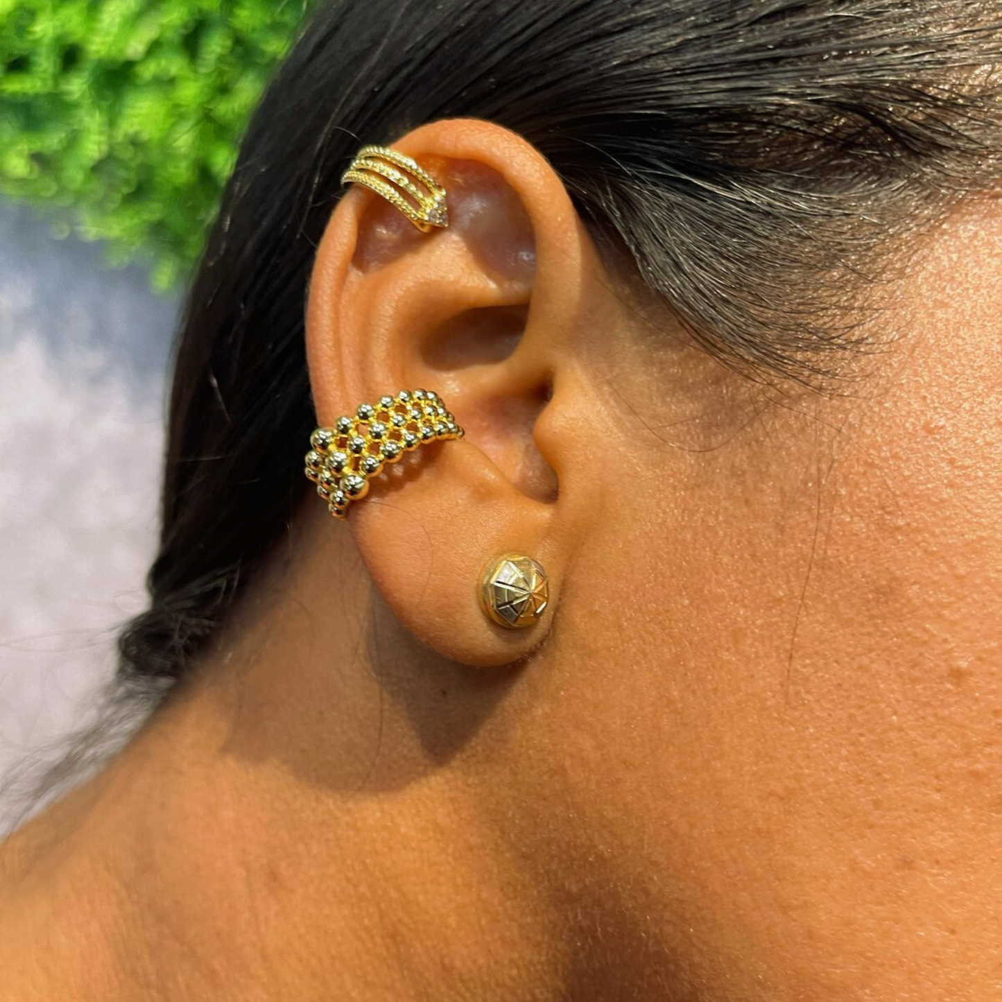 Ear cuff