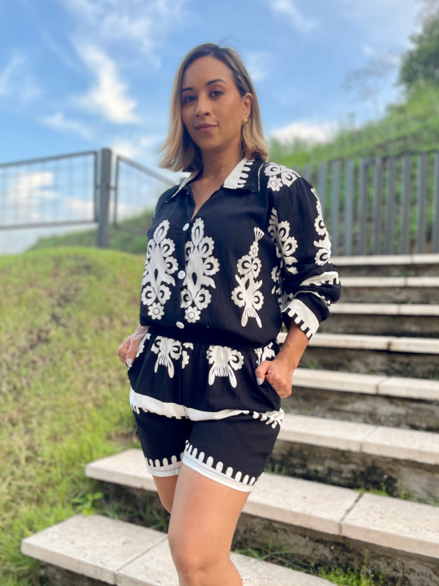 Short "Luna Black"